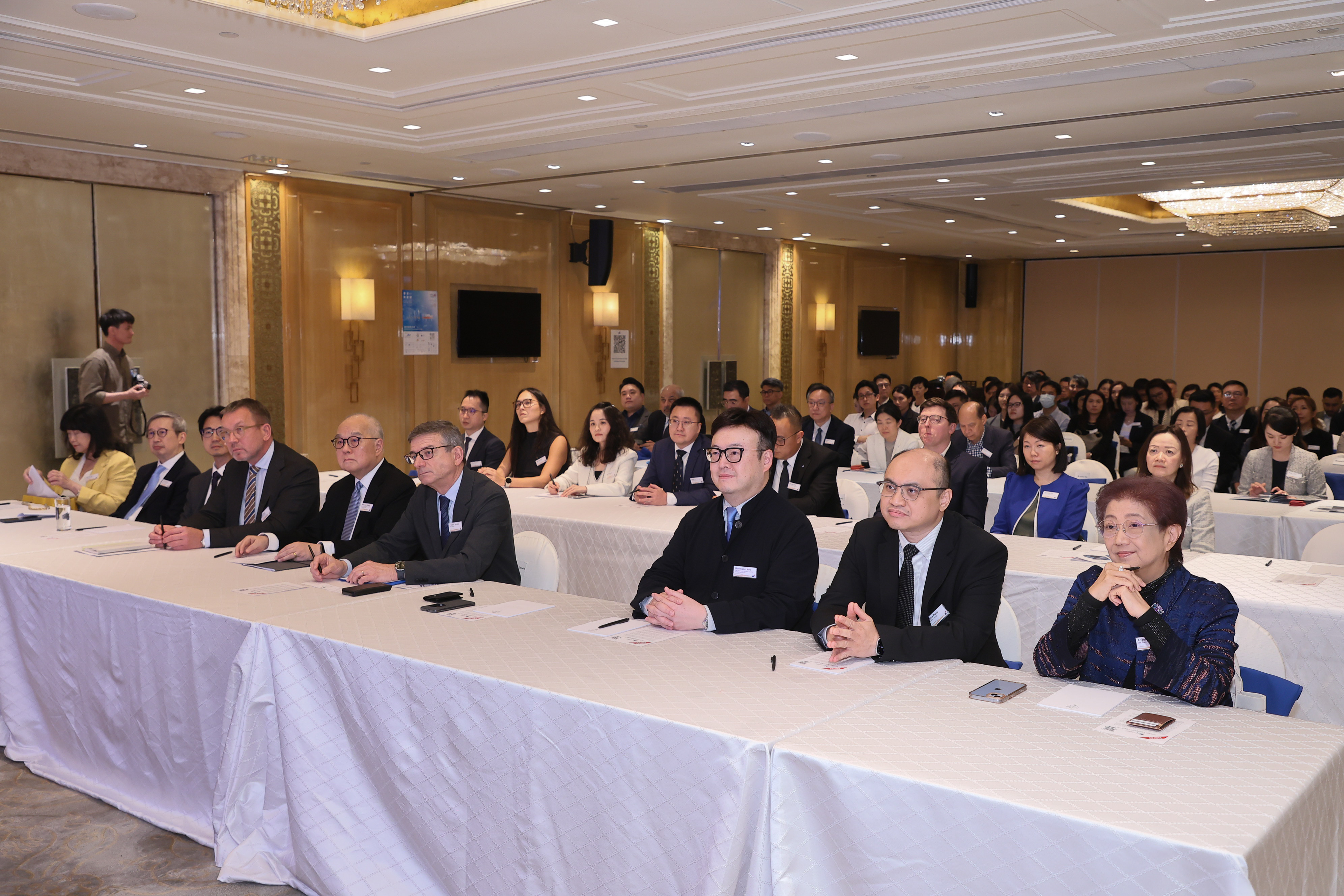HKFI x IUMI Seminar – "Navigating Challenges & Opportunities in Global Seas" cum Memorandum of Understanding Signing Ceremony between Hong Kong Maritime and Port Development Board and International Union of Marine Insurance