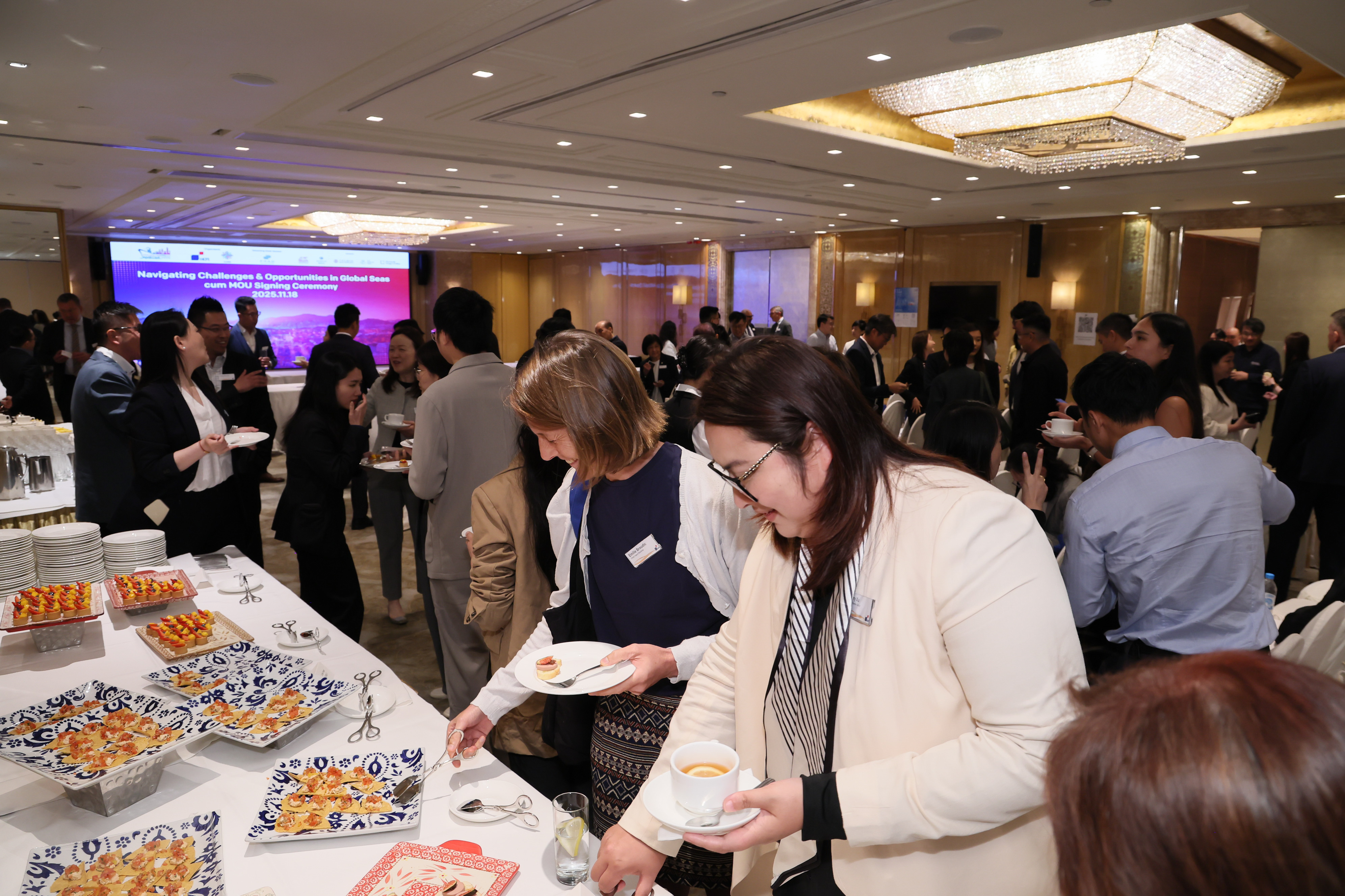 HKFI x IUMI Seminar – "Navigating Challenges & Opportunities in Global Seas" cum Memorandum of Understanding Signing Ceremony between Hong Kong Maritime and Port Development Board and International Union of Marine Insurance