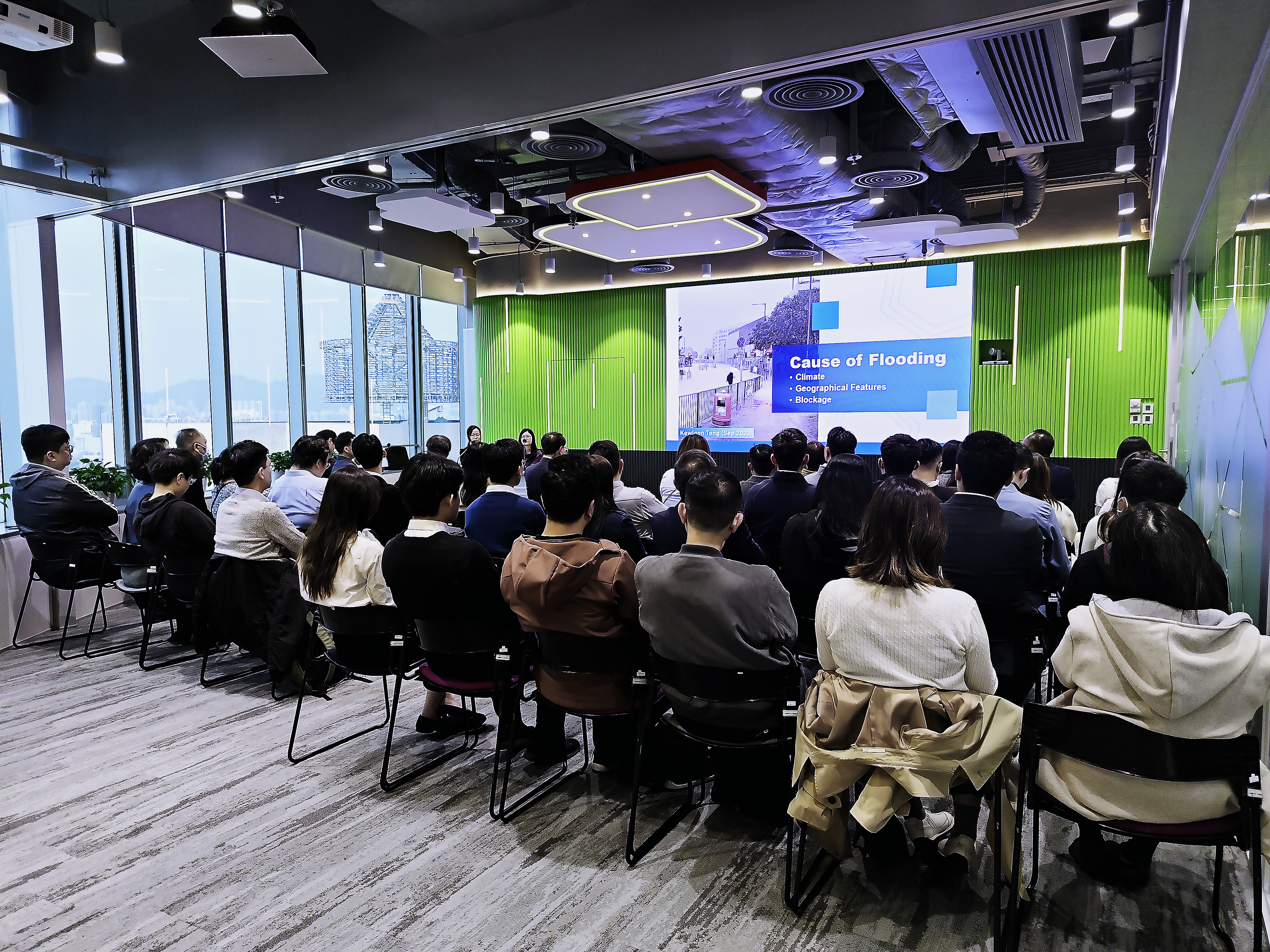 Sharing session with DSD and CEDD on the Government’s latest Integrated Flood Management initiatives 