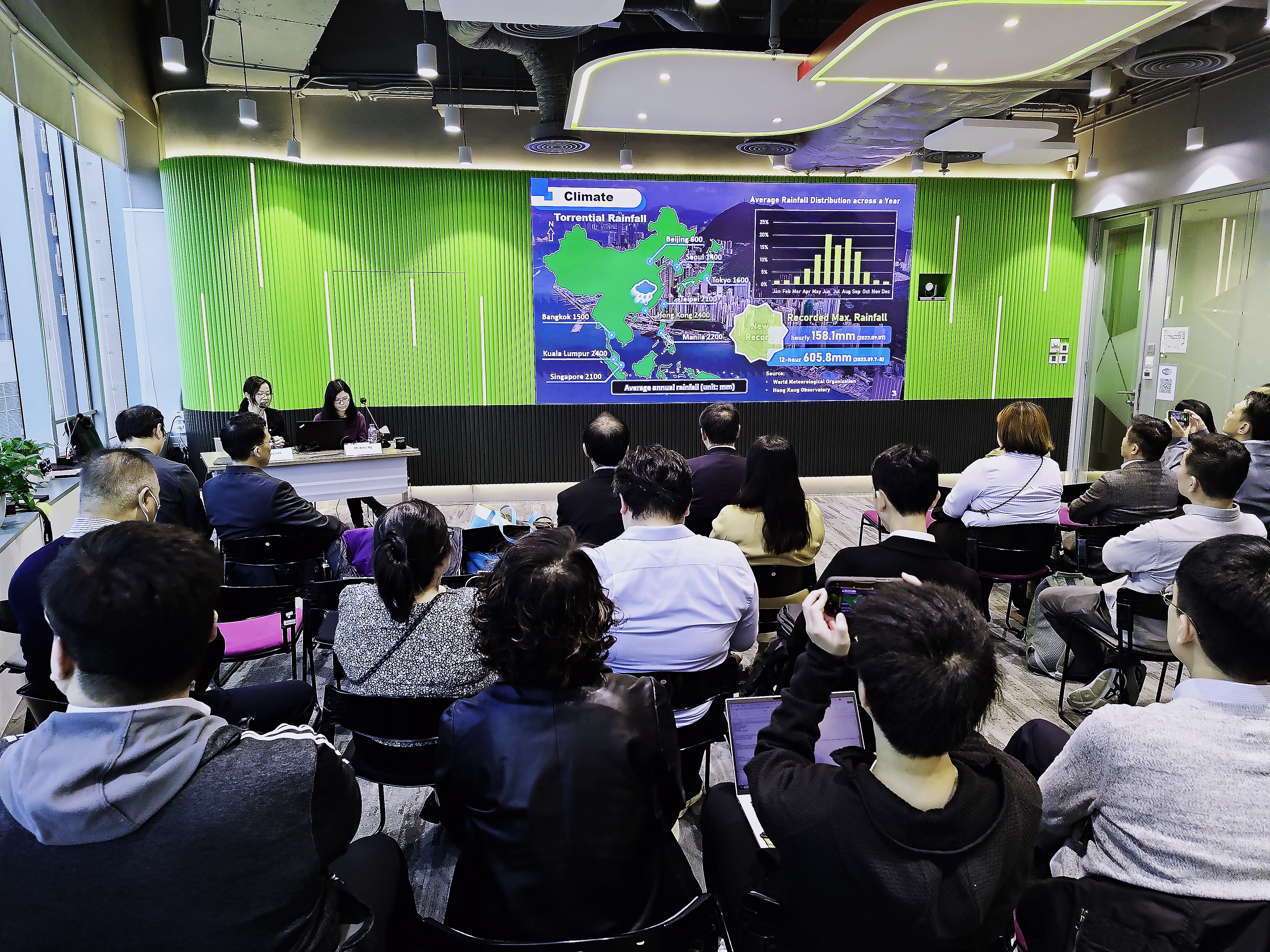 Sharing session with DSD and CEDD on the Government’s latest Integrated Flood Management initiatives 