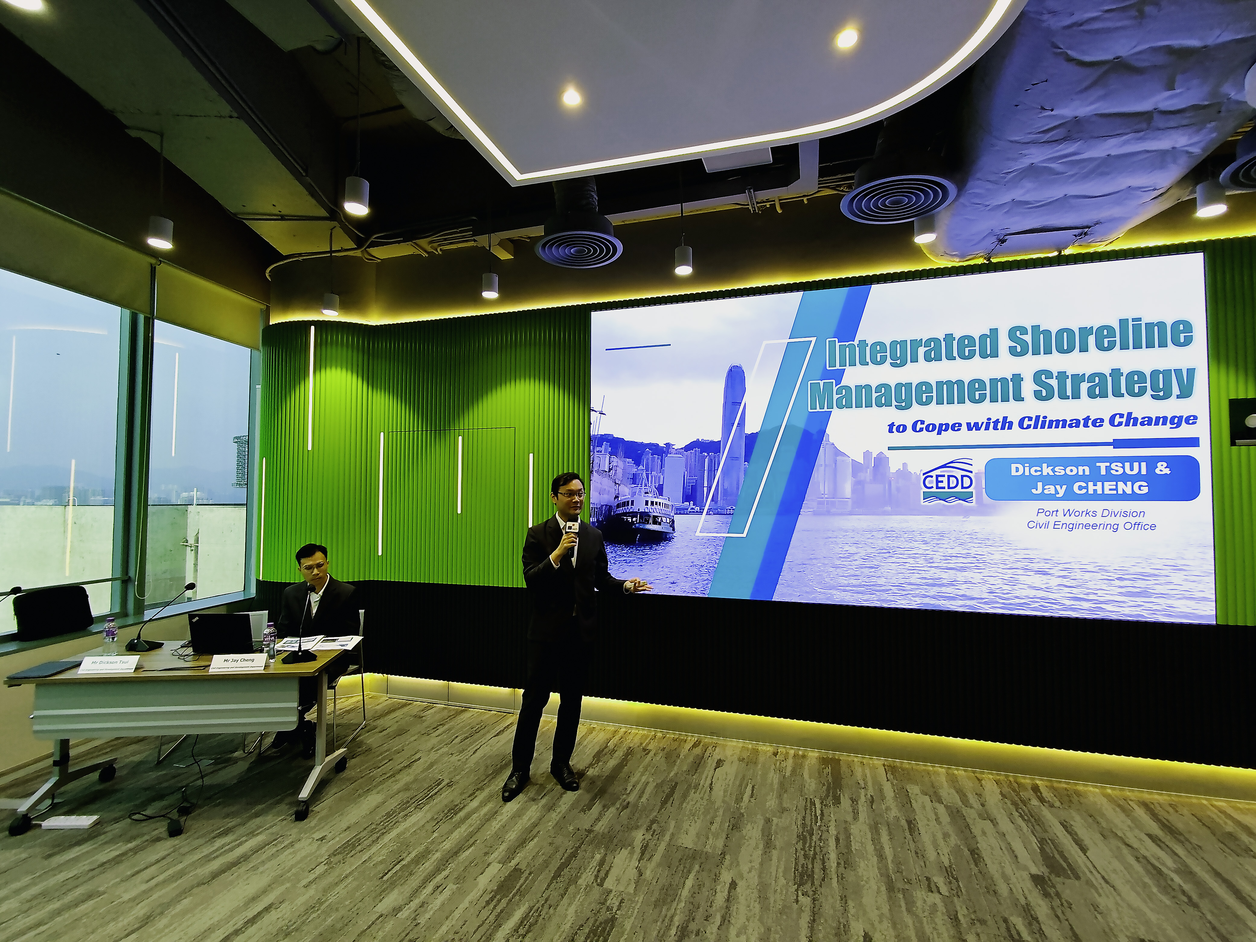 Sharing session with DSD and CEDD on the Government’s latest Integrated Flood Management initiatives 